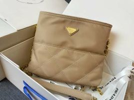 Picture of Prada Lady Handbags _SKUfw149814136fw